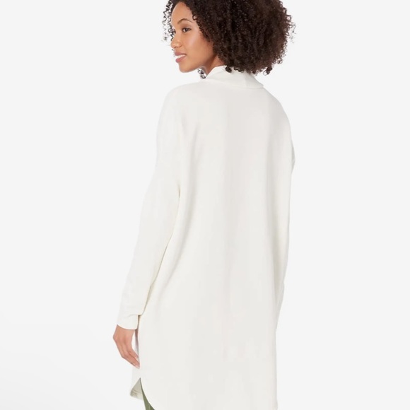 (A8) bobi Los Angeles Drop Shoulder Tunic, in cream, Size Medium, NWT - Picture 4 of 7